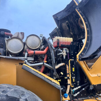 Caterpillar 966M wiellader