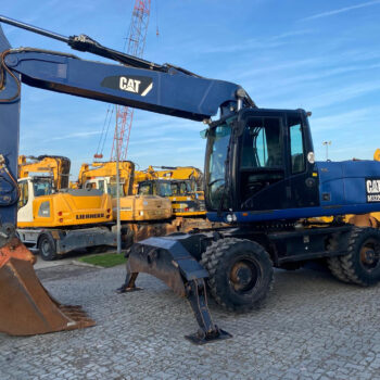 Caterpillar M322D mobiele graafmachine