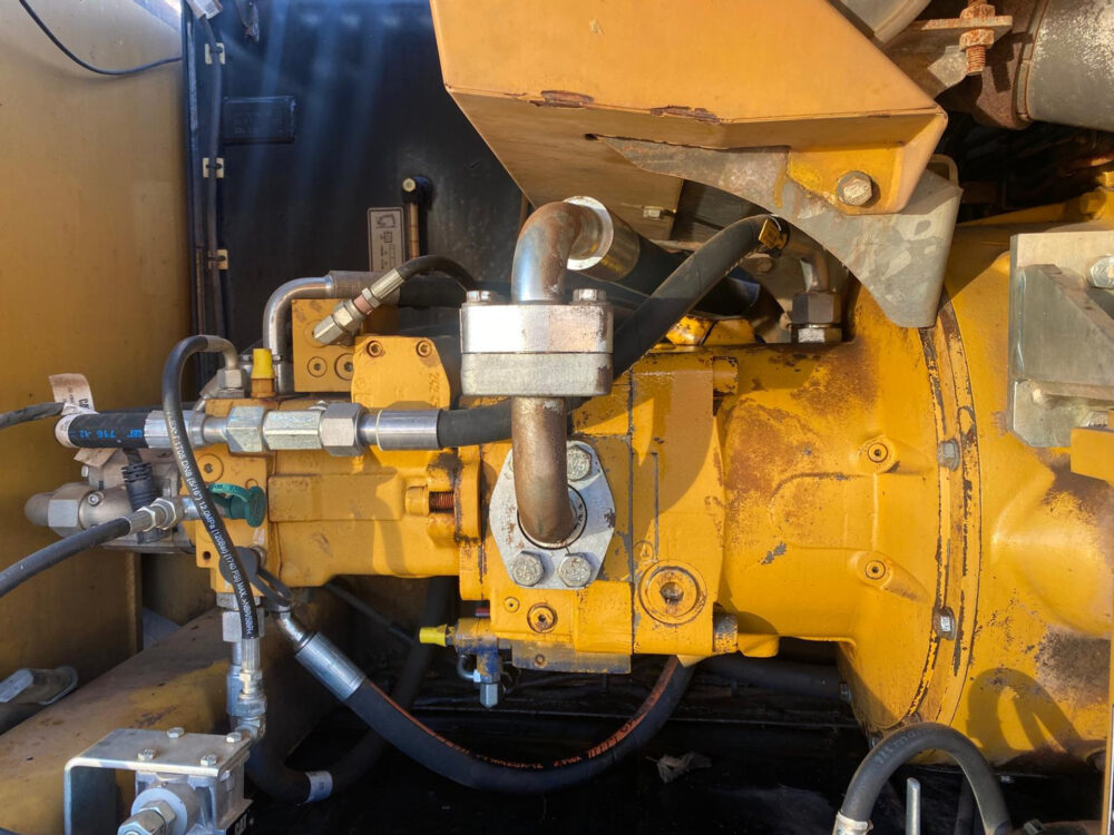 Caterpillar M322D mobiele graafmachine