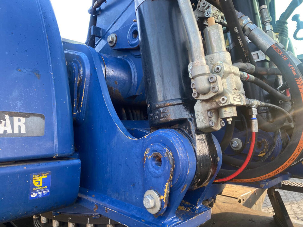 Caterpillar M322D mobiele graafmachine