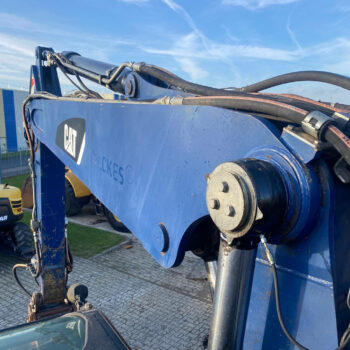 Caterpillar M322D mobiele graafmachine