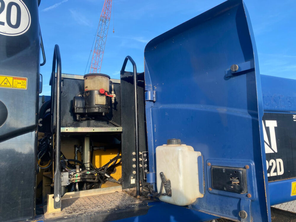 Caterpillar M322D mobiele graafmachine