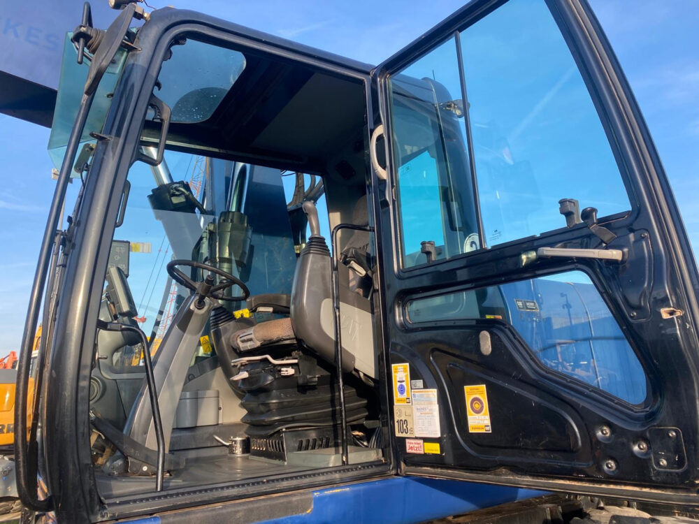 Caterpillar M322D mobiele graafmachine