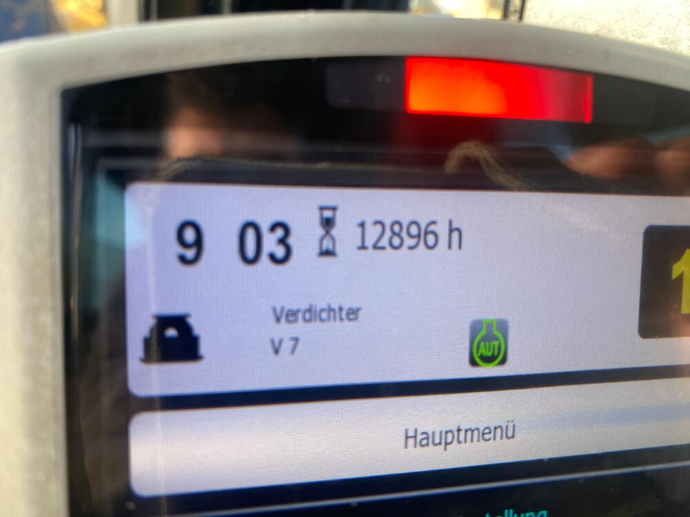 Caterpillar M322D mobiele graafmachine