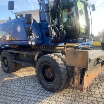 Caterpillar M322D mobiele graafmachine