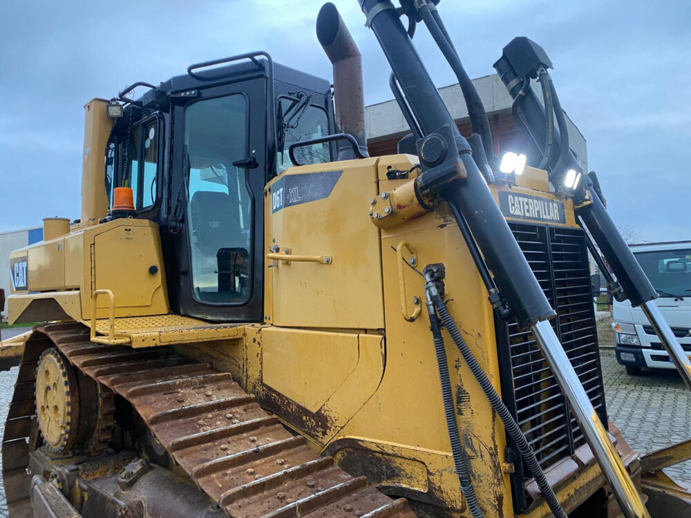 Caterpillar D6T XL rupsdozer