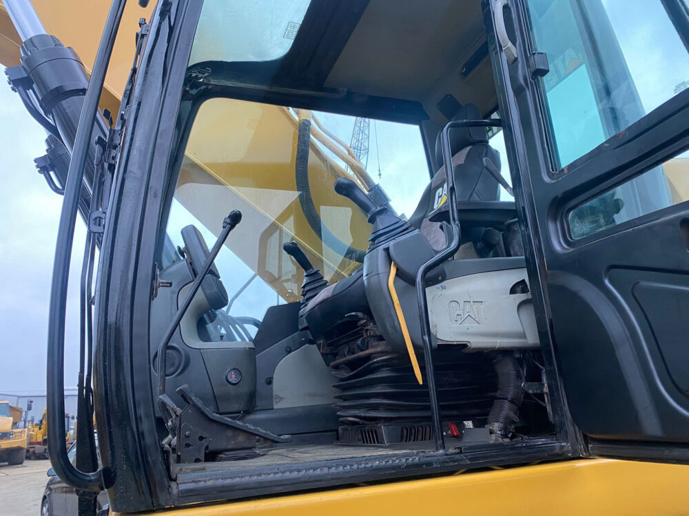 Caterpillar 345 CL rupsgraafmachine