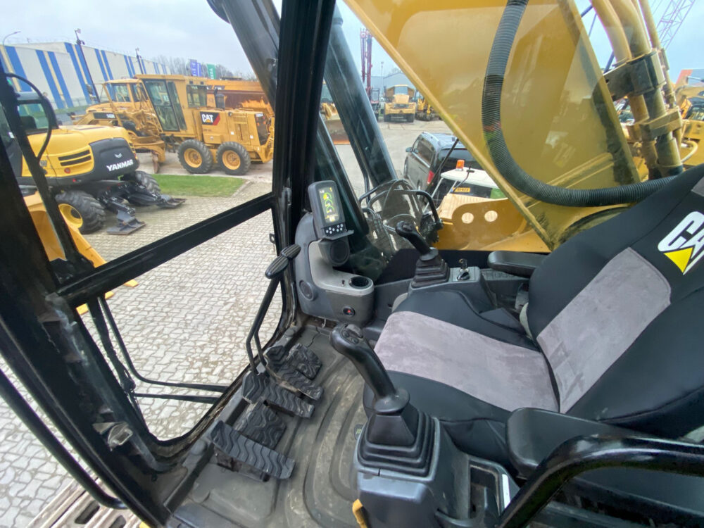 Caterpillar 345 CL rupsgraafmachine