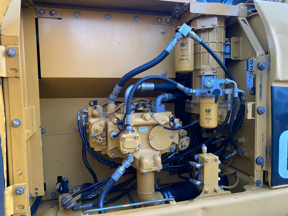 Caterpillar 320 DL 3066 Engine!