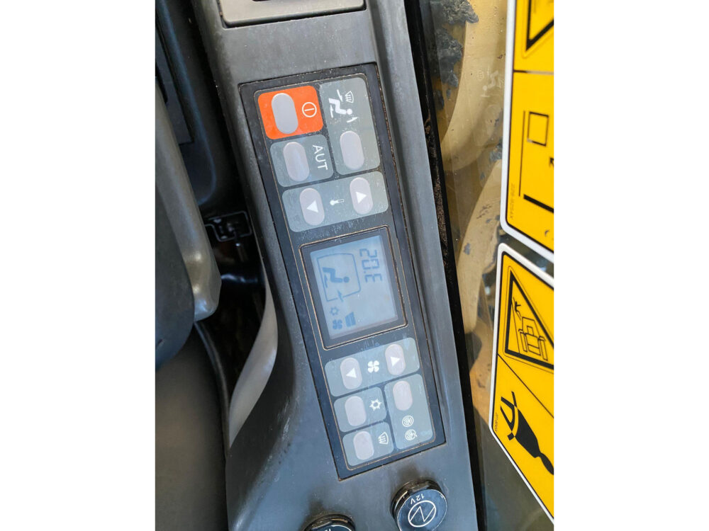 Caterpillar 320 DL 3066 Engine!