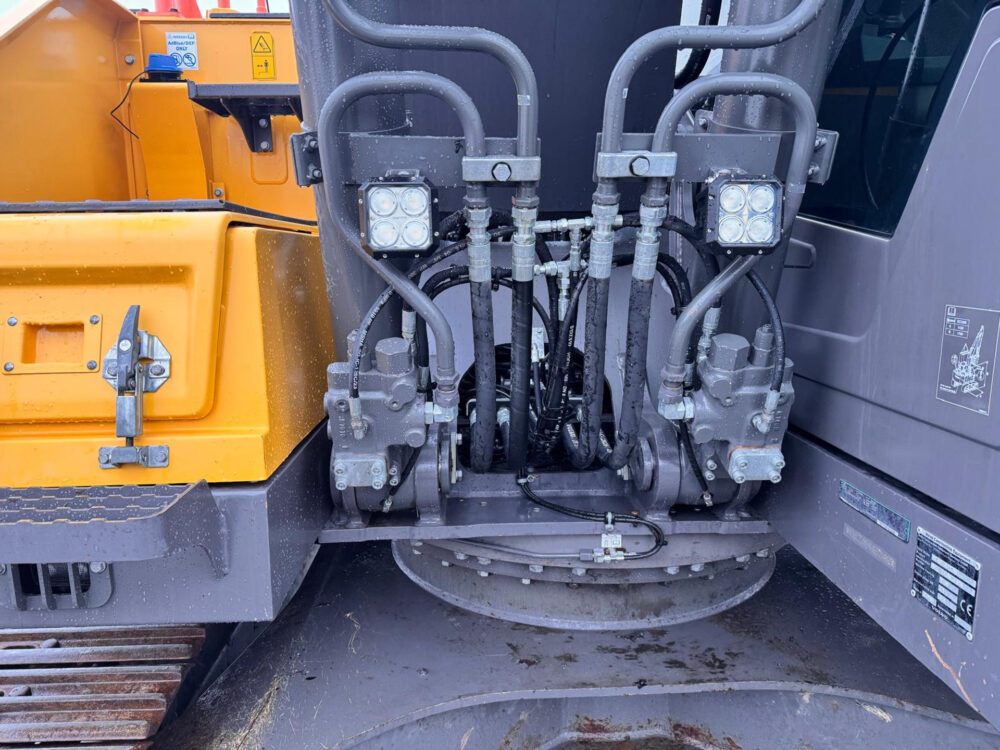 Volvo EC220EL rupsgraafmachine