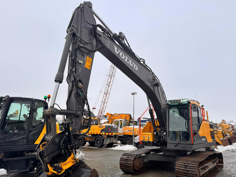 Volvo EC220EL rupsgraafmachine