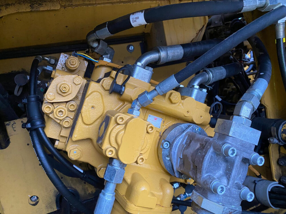 Caterpillar 329 ELN rupsgraafmachine