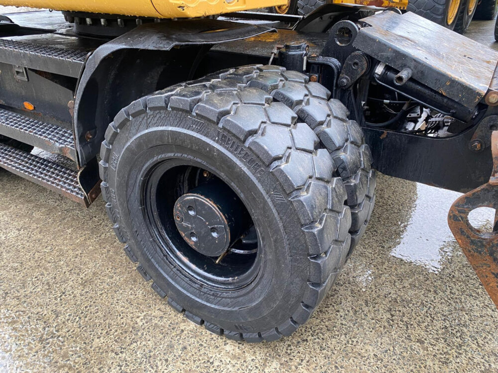 Caterpillar M315F mobiele graafmachine