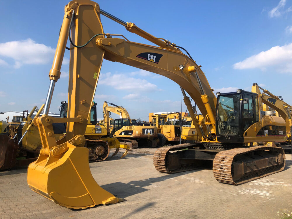 Caterpillar 330 C for parts ONLY!!!