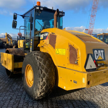 Caterpillar CS76 B wals
