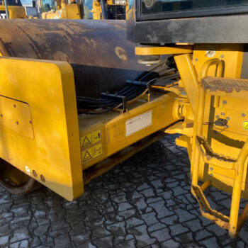 Caterpillar CS76 B wals