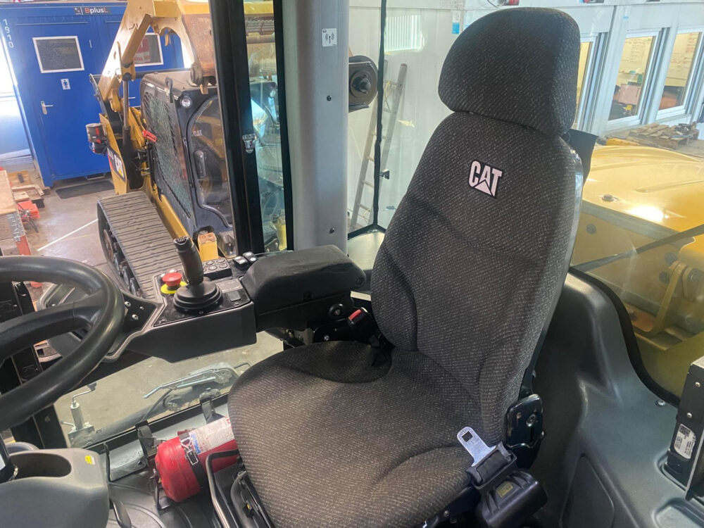 Caterpillar CS76 B wals