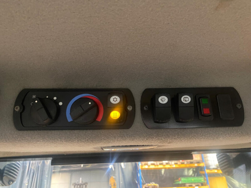 Caterpillar CS76 B wals