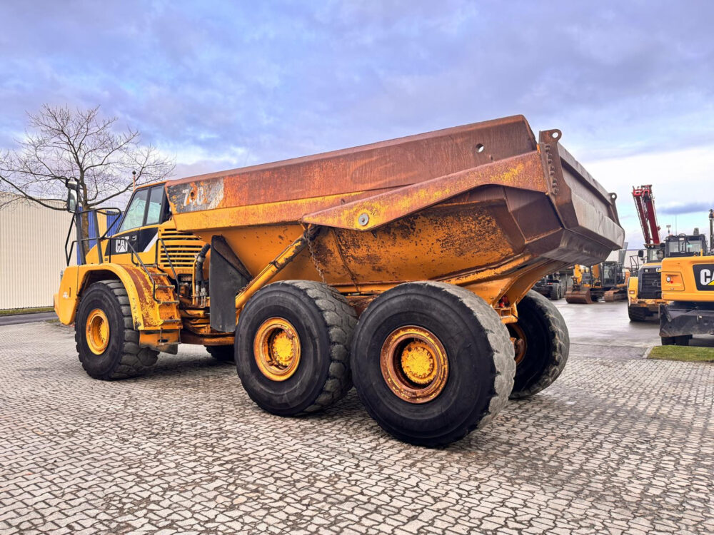 Caterpillar 740 knikdumper
