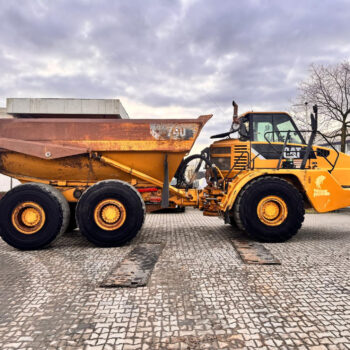 Caterpillar 740 knikdumper