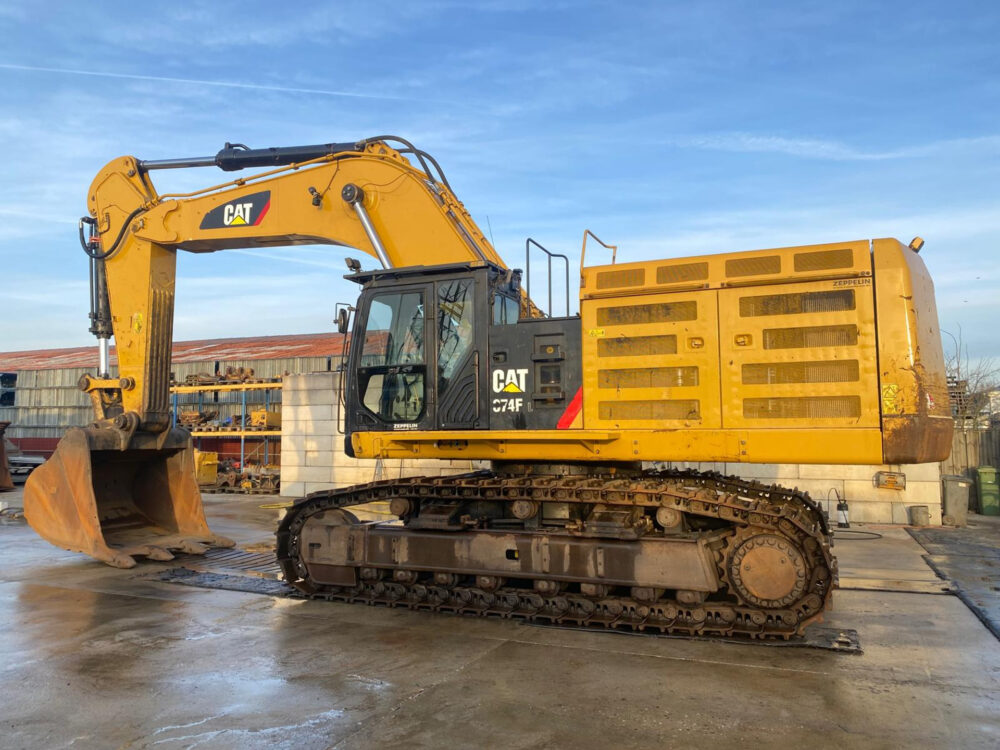 Caterpillar 374F L rupsgraafmachine