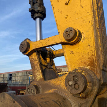 Caterpillar 374F L rupsgraafmachine