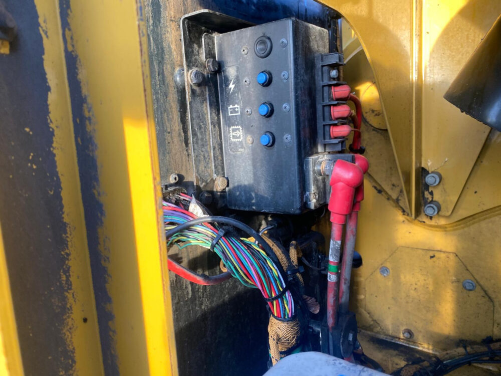 Caterpillar 374F L rupsgraafmachine