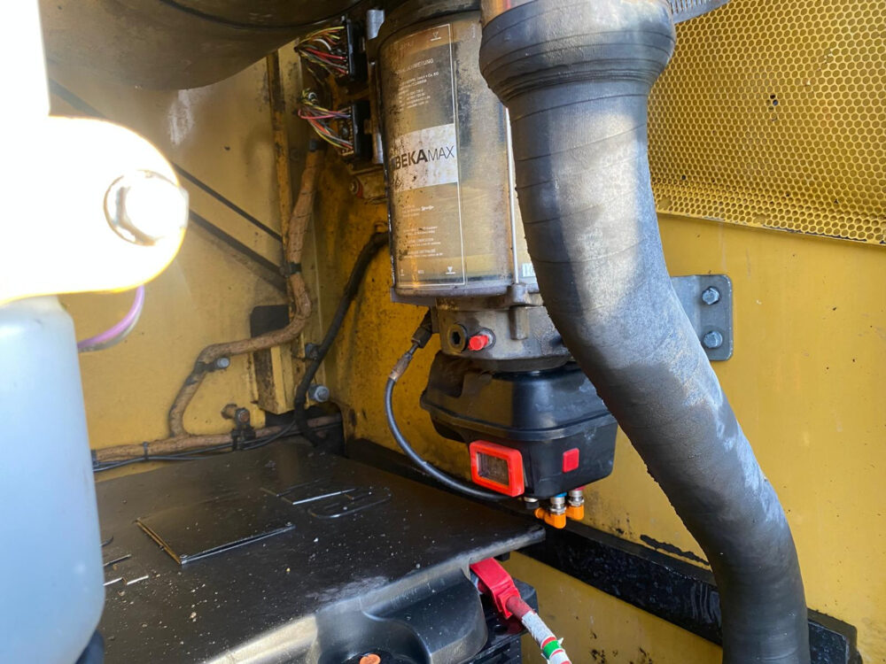 Caterpillar 374F L rupsgraafmachine