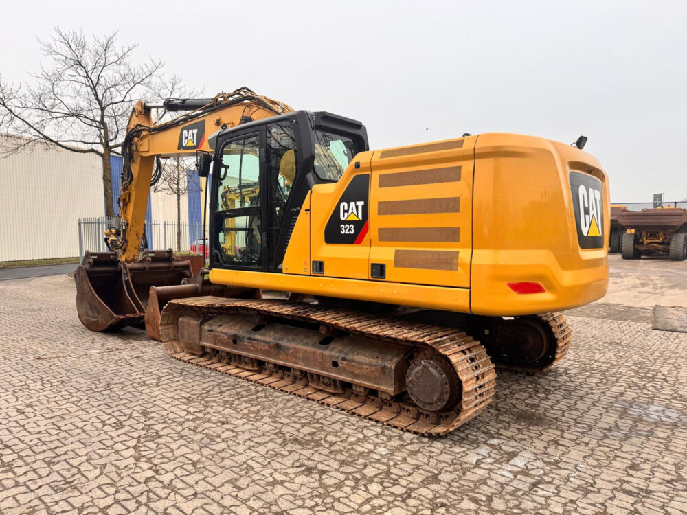 Caterpillar 323 07B rupsgraafmachine