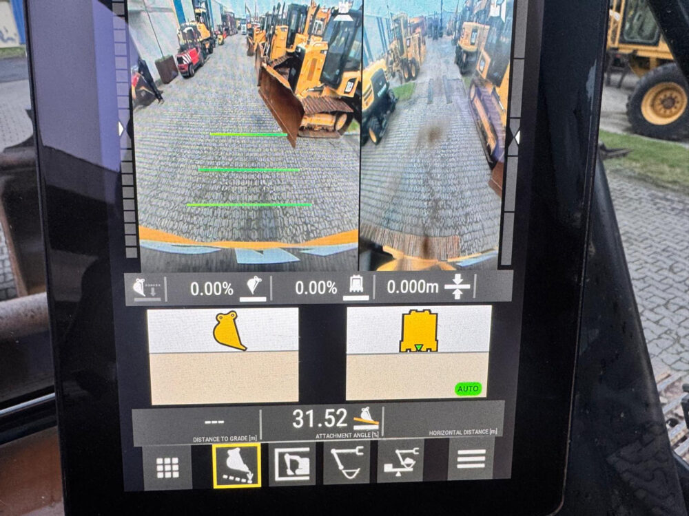 Caterpillar 323 07B rupsgraafmachine