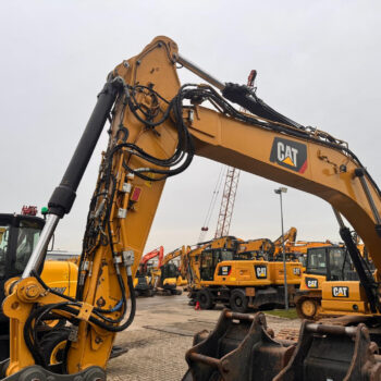 Caterpillar 323 07B rupsgraafmachine