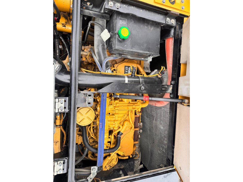 Caterpillar M320F mobiele graafmachine