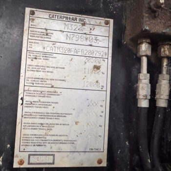 Caterpillar M320F mobiele graafmachine