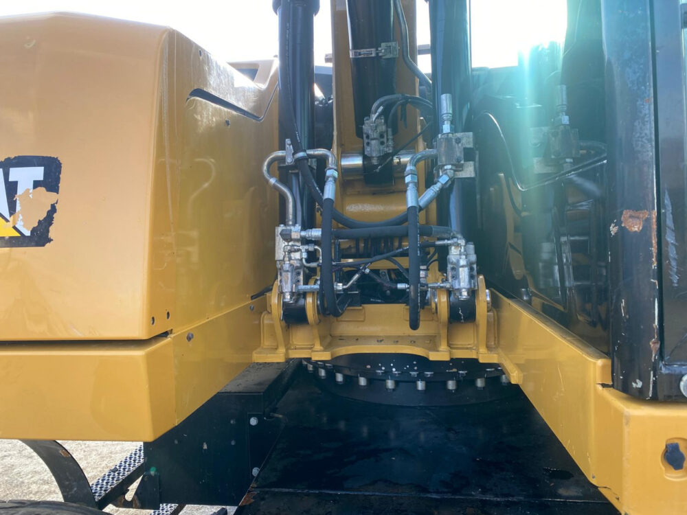 Caterpillar M315F mobiele graafmachine