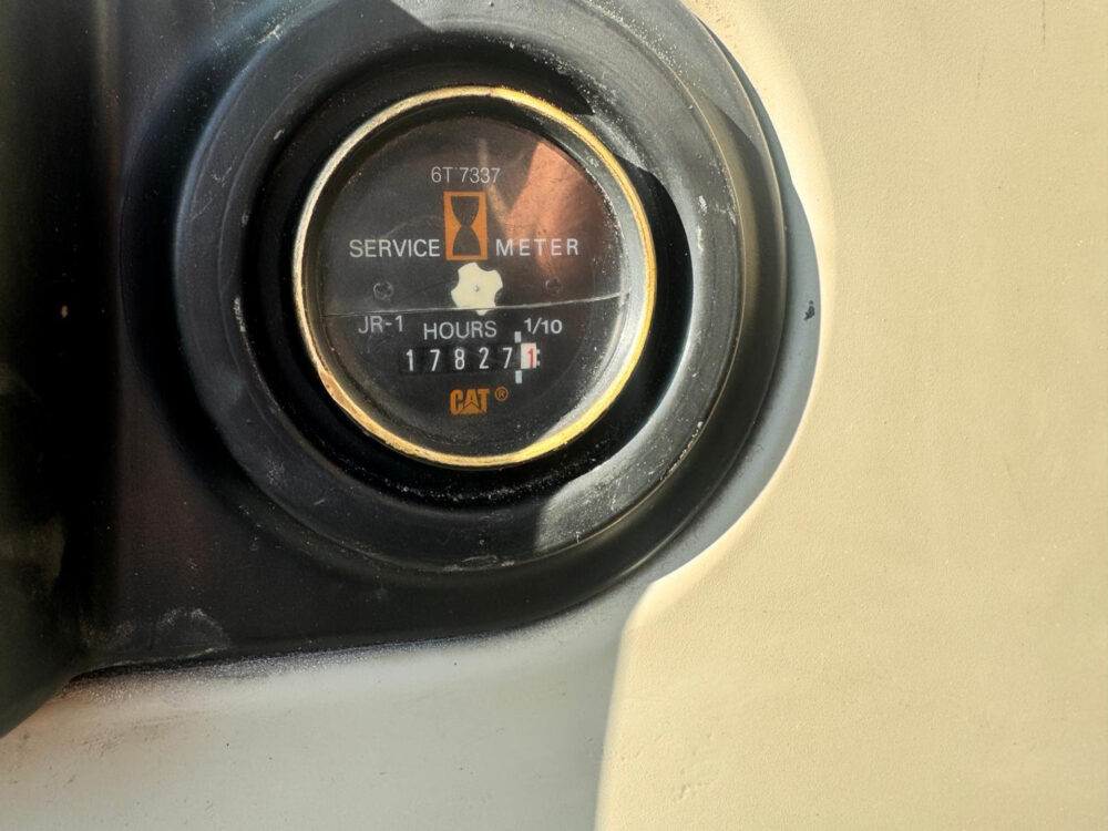 Caterpillar 330 C rupsgraafmachine