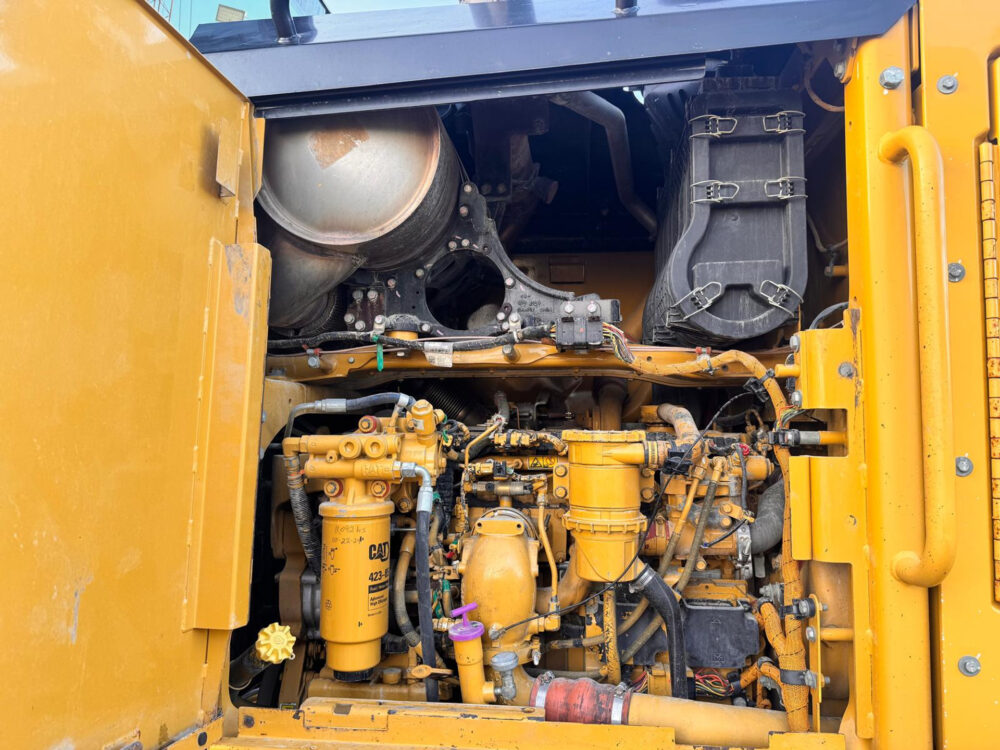 Caterpillar 140M grader