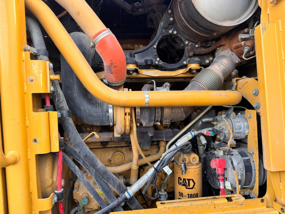 Caterpillar 140M grader