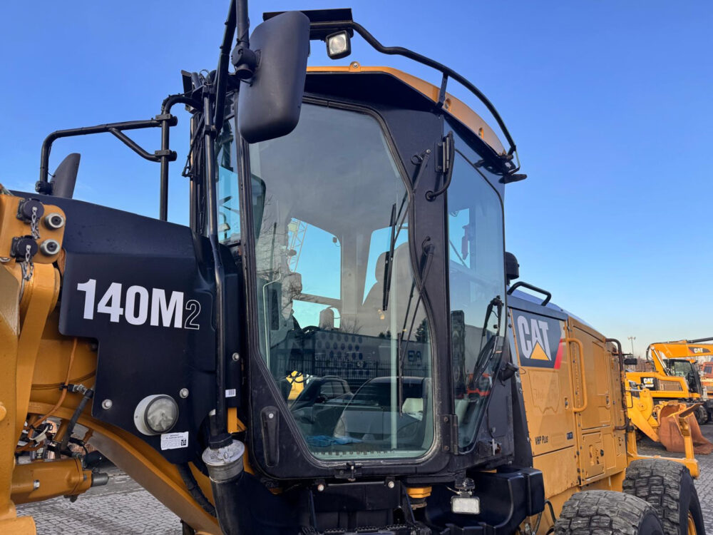 Caterpillar 140M grader
