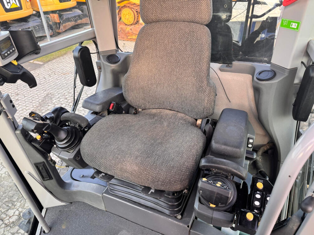 Caterpillar 140M grader