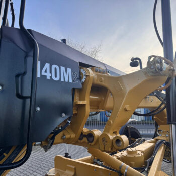 Caterpillar 140M grader