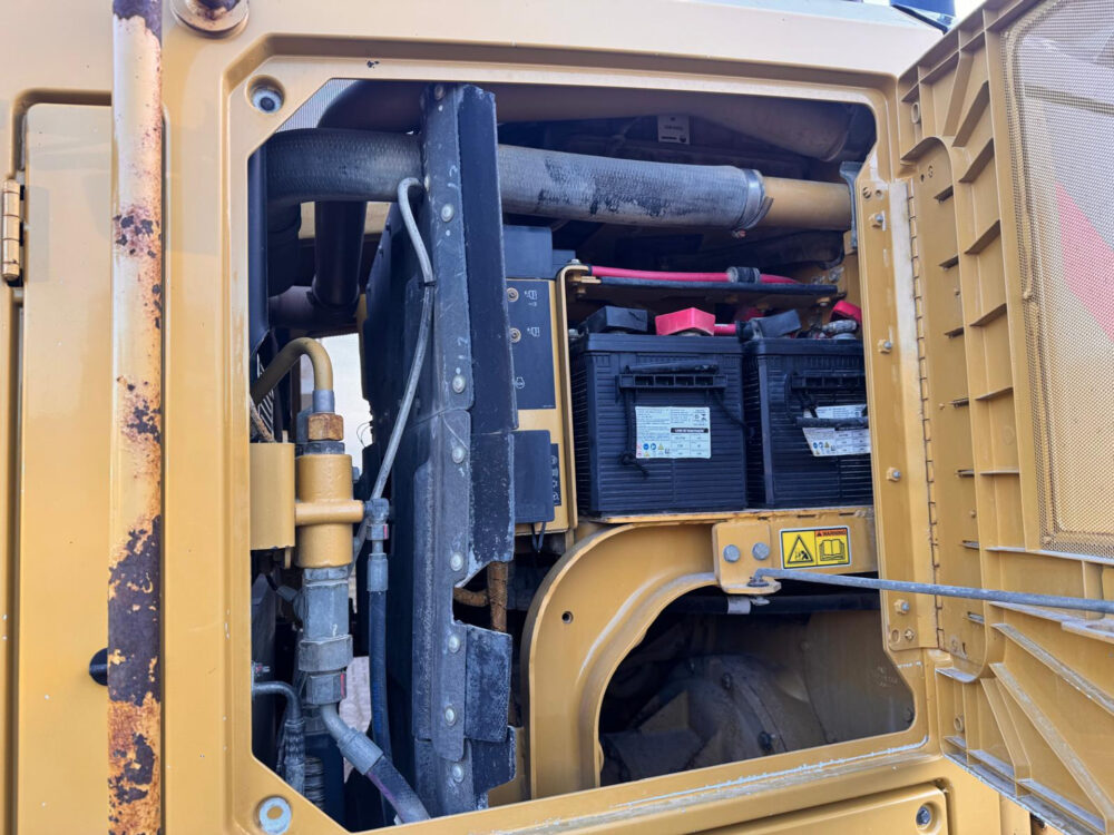 Caterpillar 140M grader