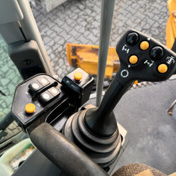 Caterpillar 140M grader