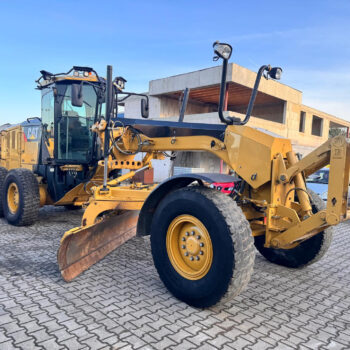 Caterpillar 140M grader