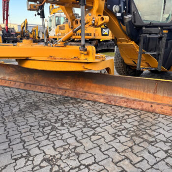 Caterpillar 140M grader