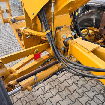 Caterpillar 140M grader