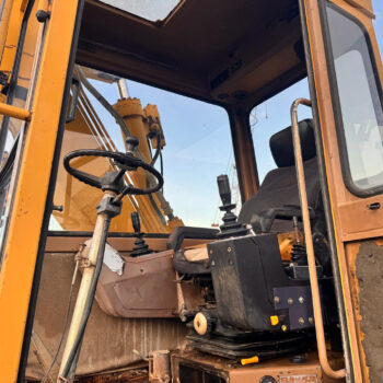 Caterpillar 206-B mobiele graafmachine