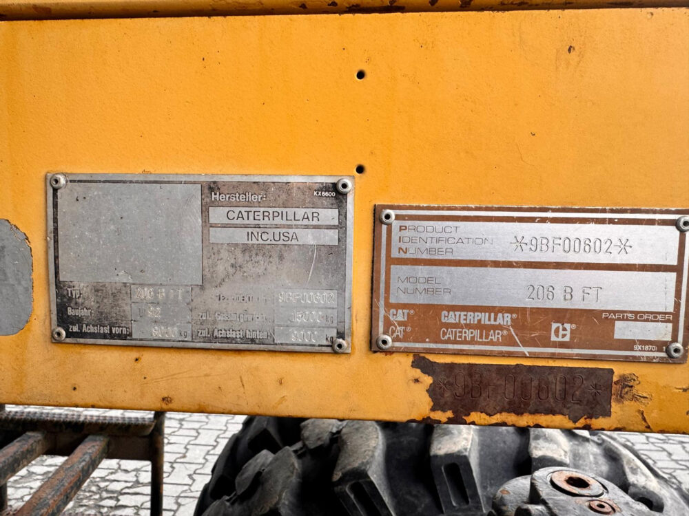 Caterpillar 206-B mobiele graafmachine