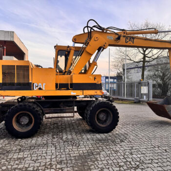 Caterpillar 206-B mobiele graafmachine