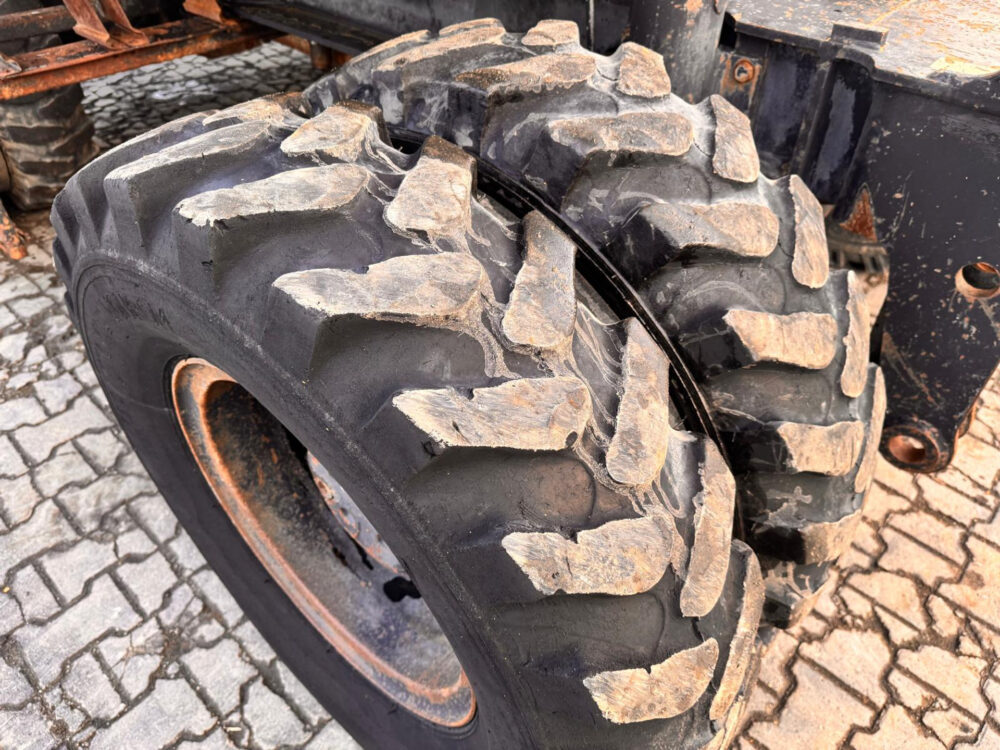 Caterpillar 206-B mobiele graafmachine